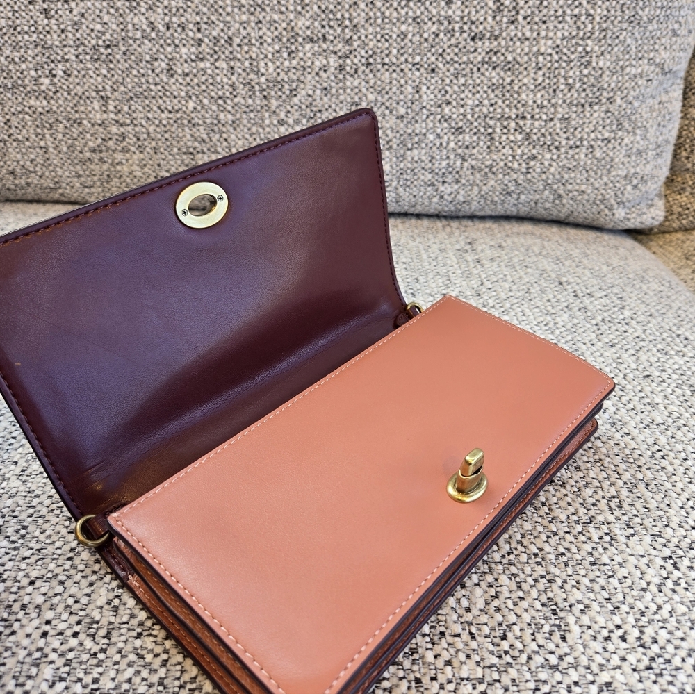 Coach Riley Chain Clutch Bag - Picture 10 of 12